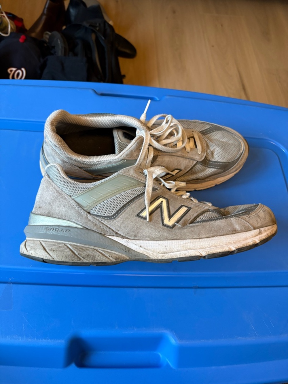 New Balance 990 V5 Men’s Light Gray Suede & Mesh Athletic Sneakers